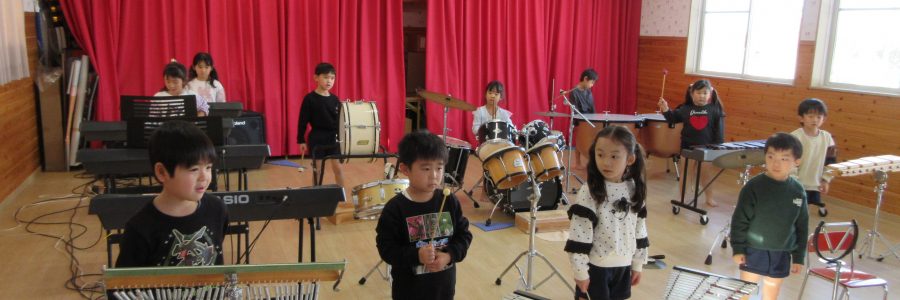 発表会に向けて、頑張っています(^_-)-☆